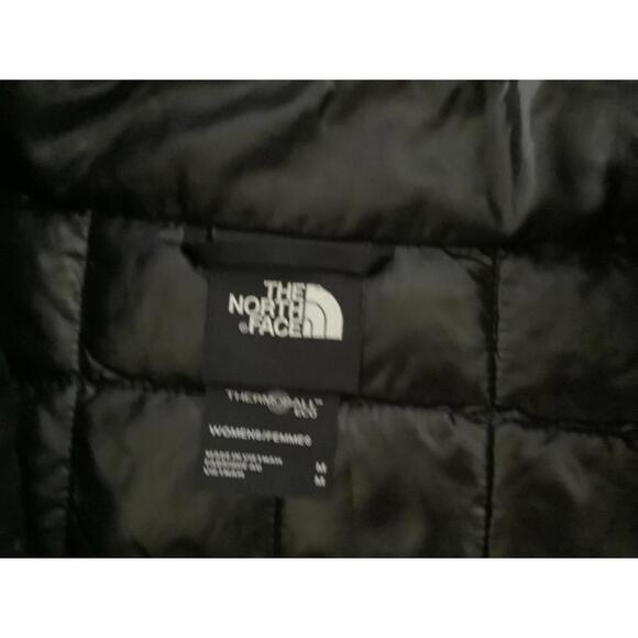 North Face Women's Thermoball Eco Black Quilted Jacket Medium - Picture 7 of 9